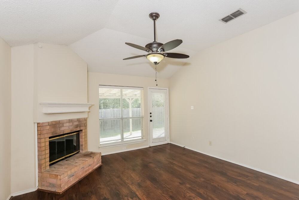 5903 Fawn Meadow Trl - Photo 4 of 19