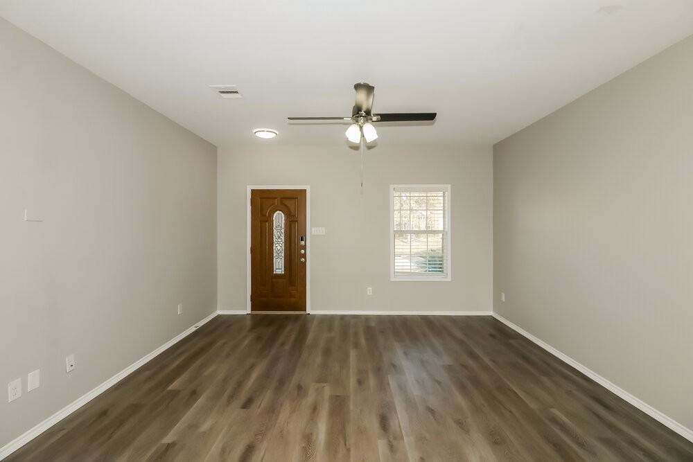 3419 Afton Forest Ln - Photo 4 of 17