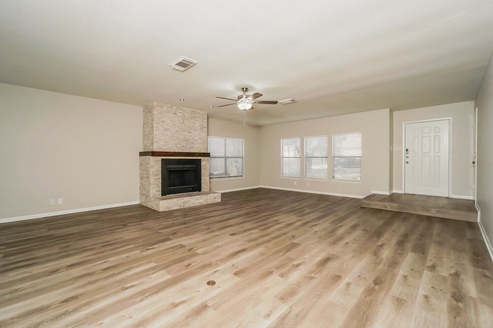 3438 Maitland - Photo 5 of 19