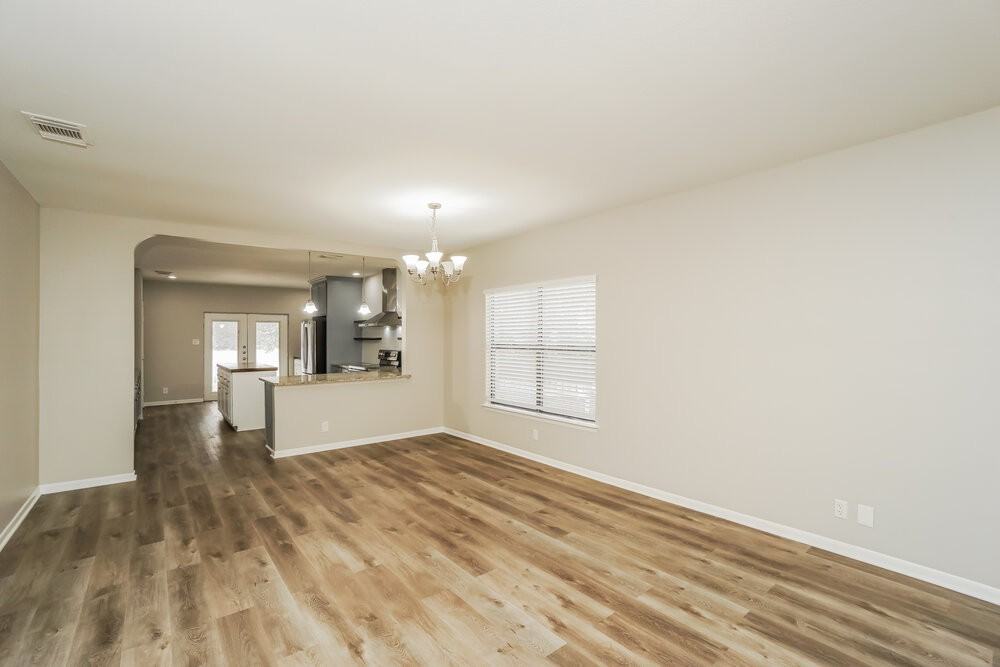 3438 Maitland - Photo 7 of 19