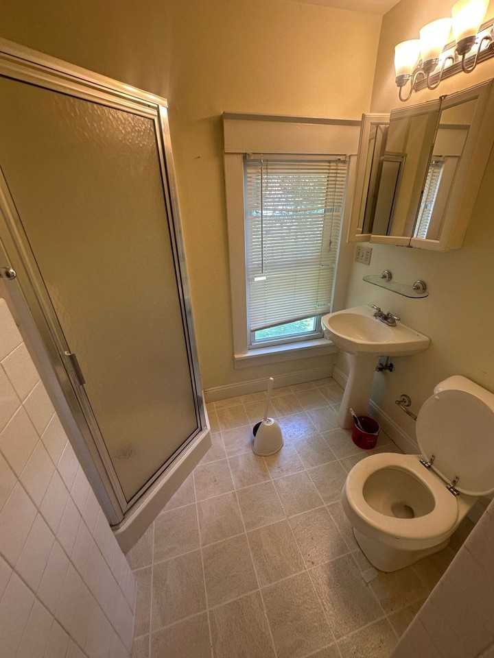 608 W Columbia Ave. - Photo 4 of 4