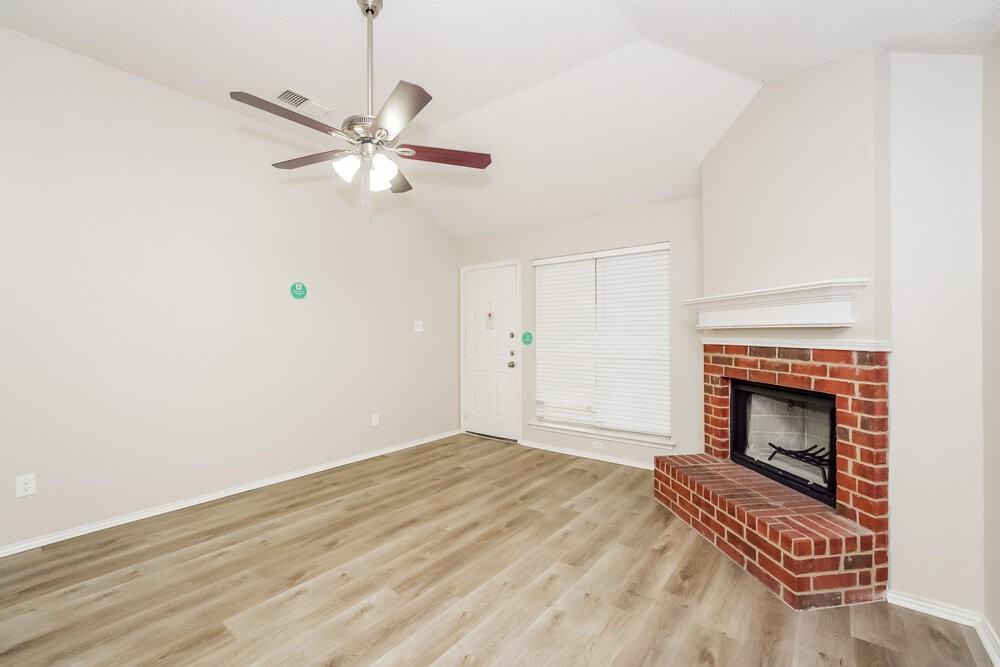 5905 Aloe Ct - Photo 5 of 19