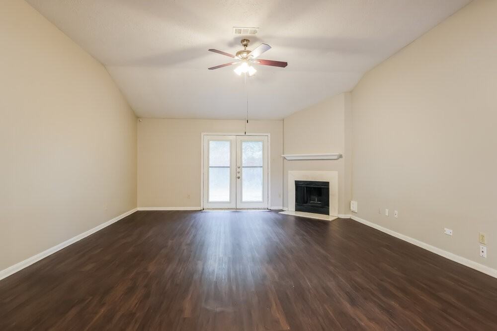 28807 Binefield St - Photo 3 of 16