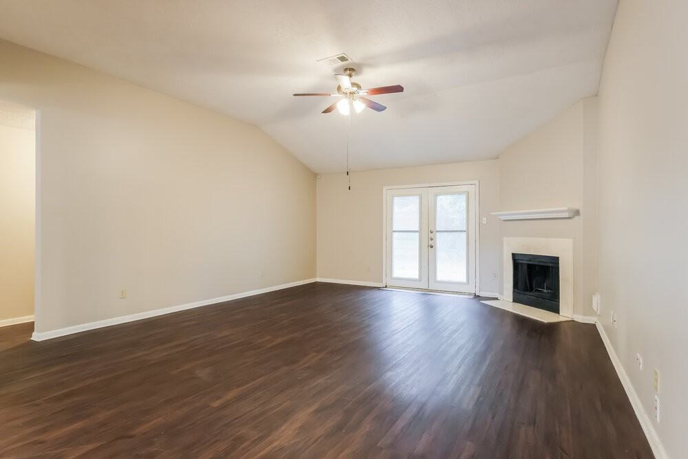 28807 Binefield St - Photo 5 of 16