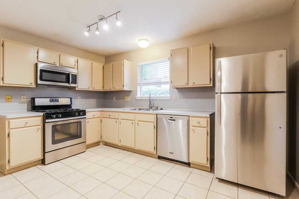 28807 Binefield St - Photo 7 of 16