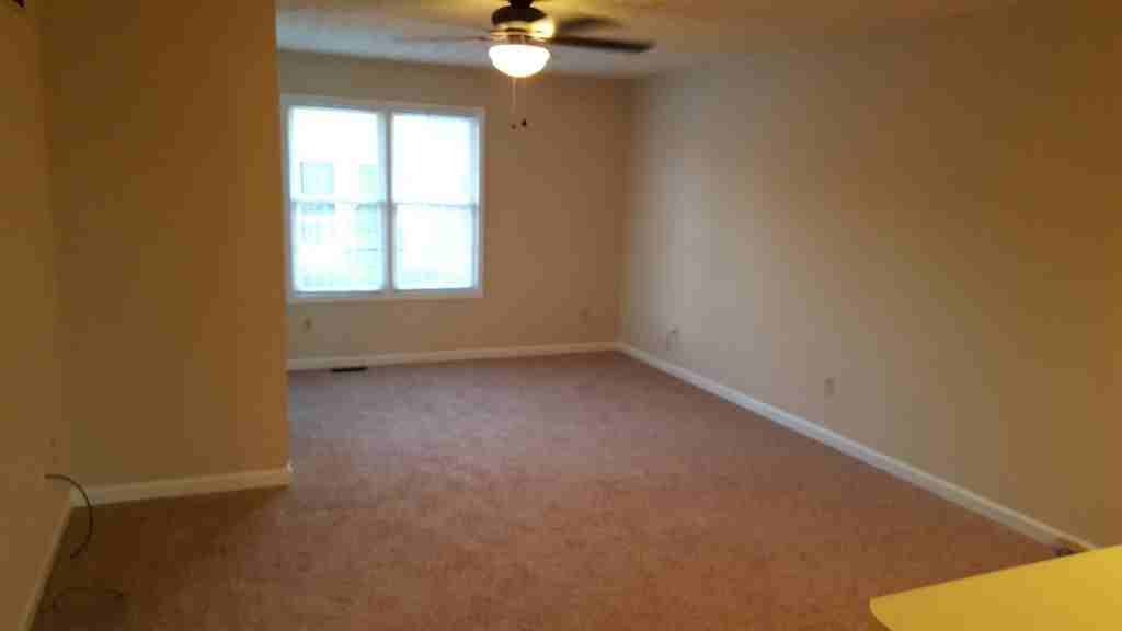 726 Parkway Ave - Photo 3 of 7