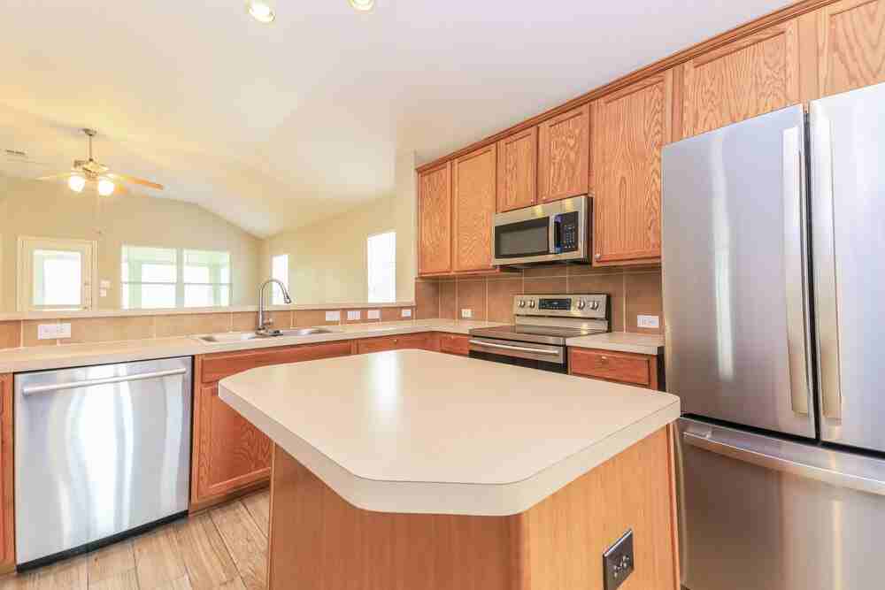 709 Fireberry Dr - Photo 7 of 16