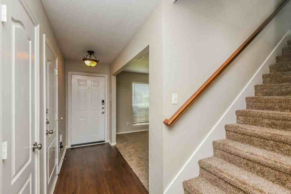 425 Murphy Rd - Photo 4 of 21