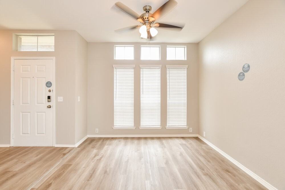 309 Cobblestone Dr - Photo 5 of 20
