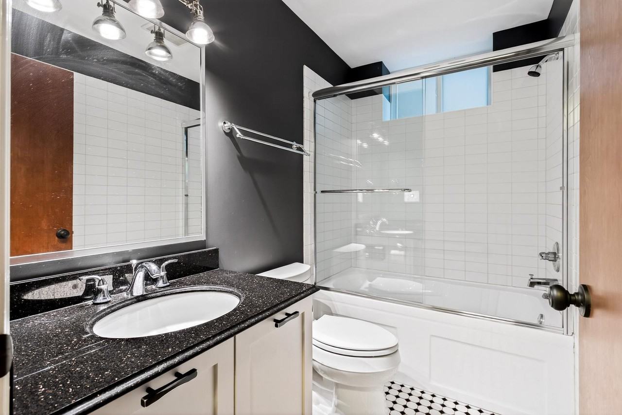 3715 West 22nd Avenue - Photo 4 of 5