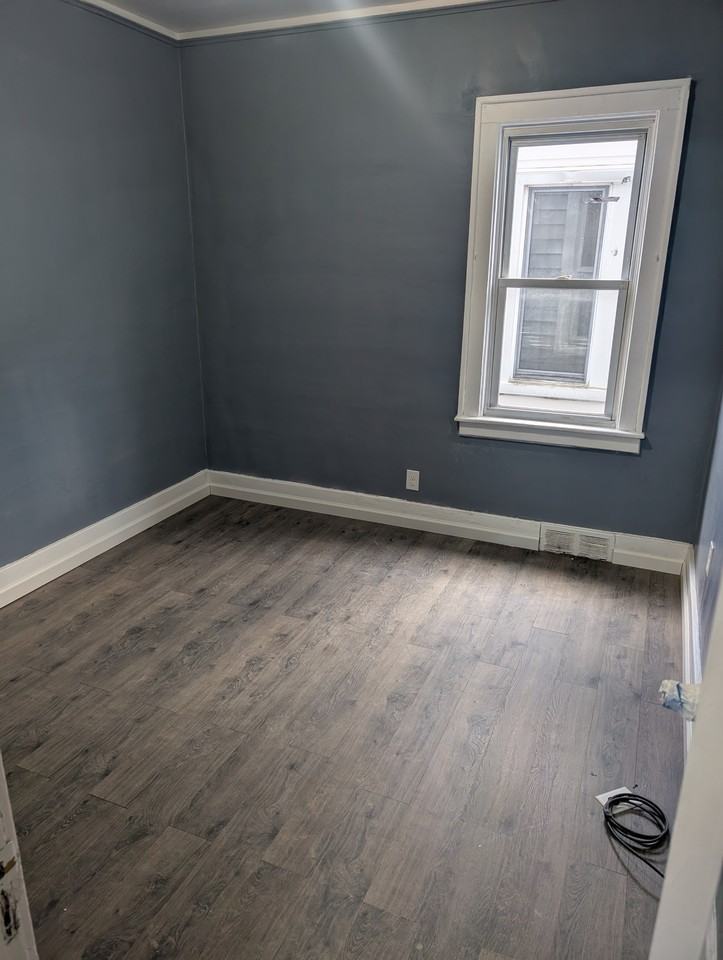 1159 Mckinley St - Photo 7 of 8