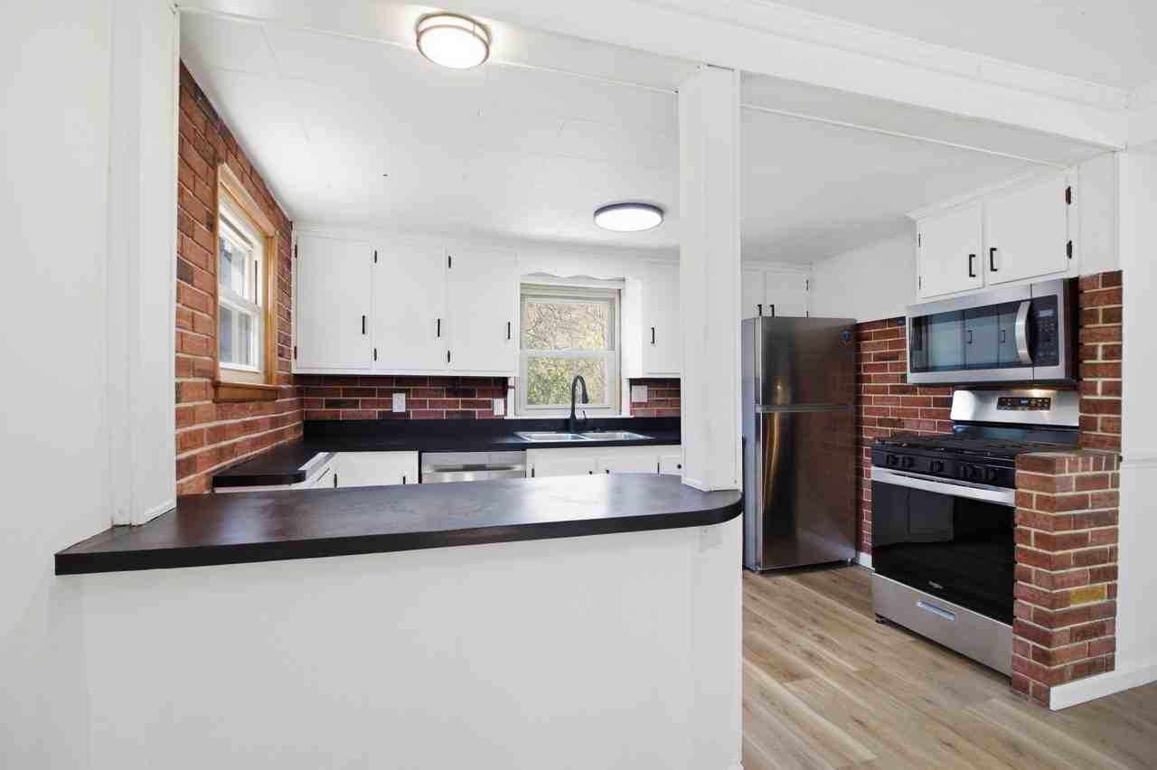 975 Washburn St #NA - Photo 3 of 19