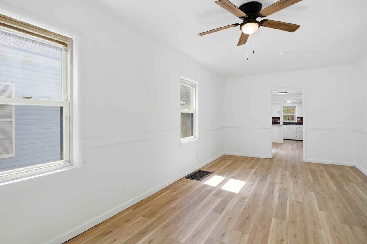 975 Washburn St #NA - Photo 4 of 19