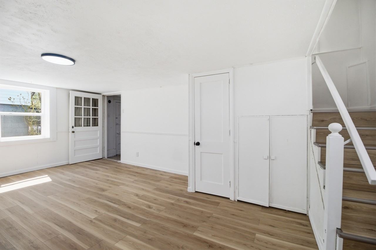 975 Washburn St #NA - Photo 5 of 19