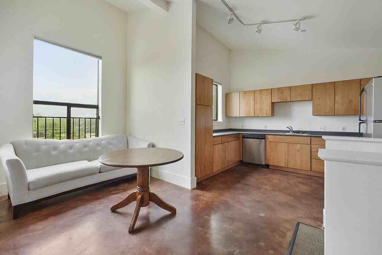 911 Keith Ln #15 - Photo 3 of 23