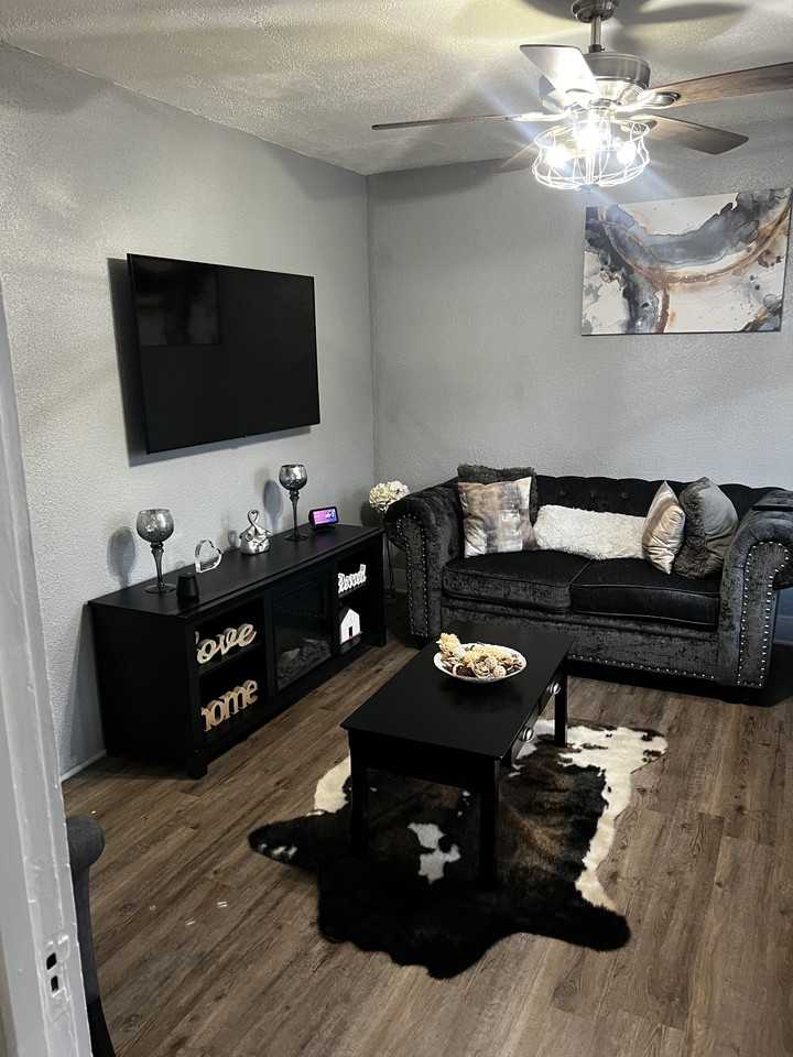 917 Manitoba Ave - Photo 6 of 11