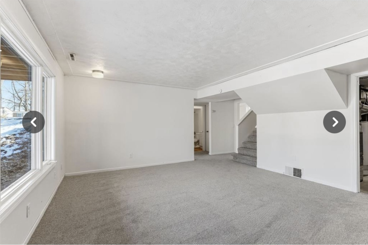 1374 Skywood Ln Ne #EAST - Photo 5 of 9