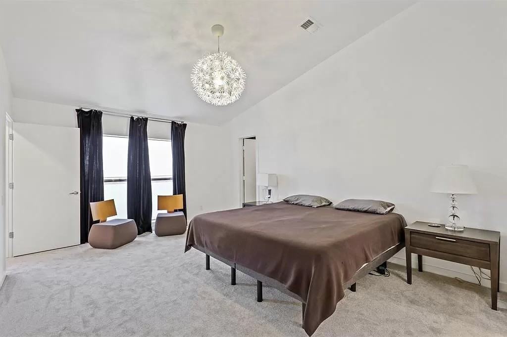 2809 Crawford St #NA - Photo 7 of 19