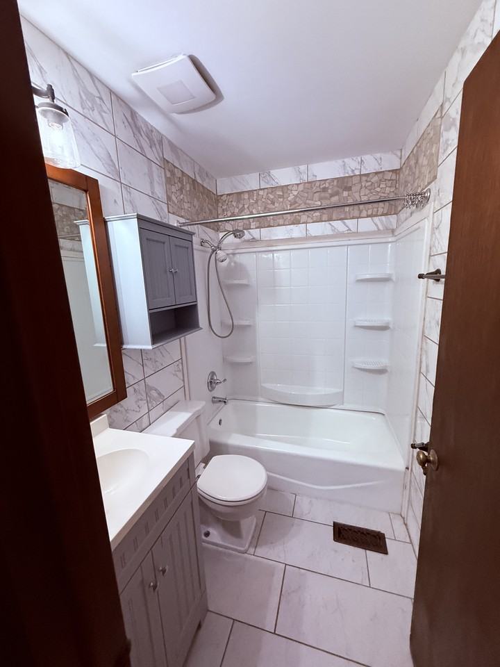 1414 Washington St #NA - Photo 7 of 9