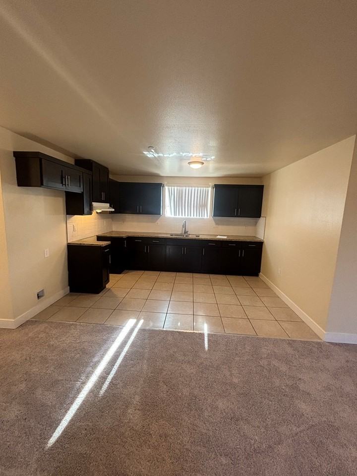 213 West 82nd Street - Photo 5 of 23