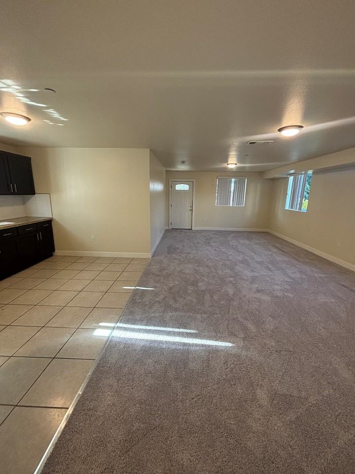 213 West 82nd Street - Photo 4 of 23