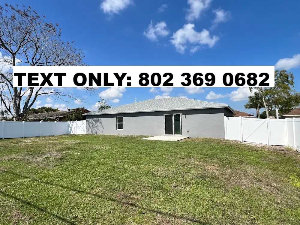 683 Nw Floresta Dr #NA - Photo 7 of 7