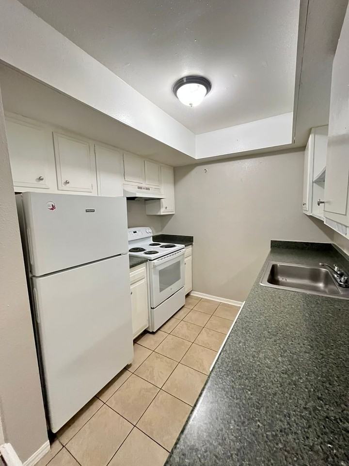 3780 N Nicklas Ave - Photo 7 of 13