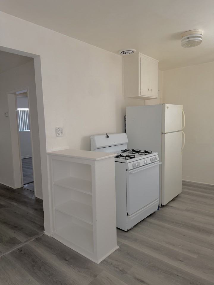 7319 Variel Ave #2 - Photo 4 of 17