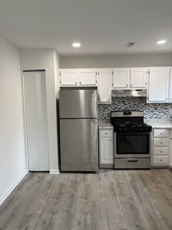 60 Tavistock Dr #NA - Photo 2 of 18