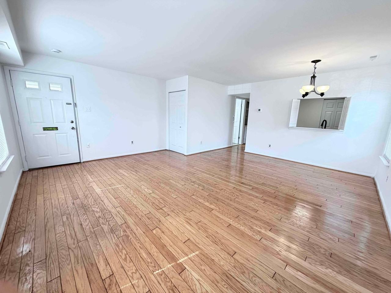 1207A Crosshill Ct - Photo 3 of 19