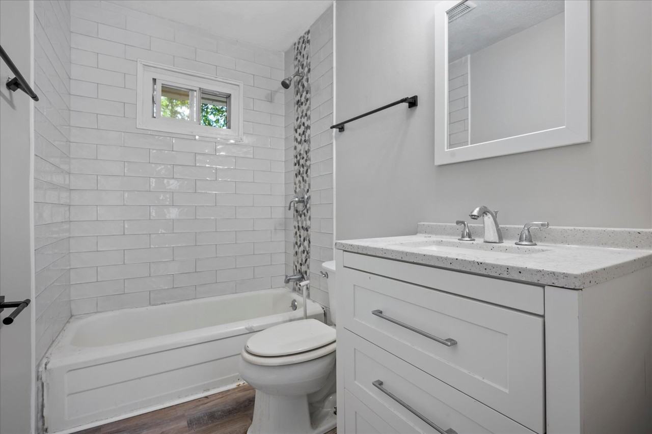 190 Opal Drive - Photo 3 of 19