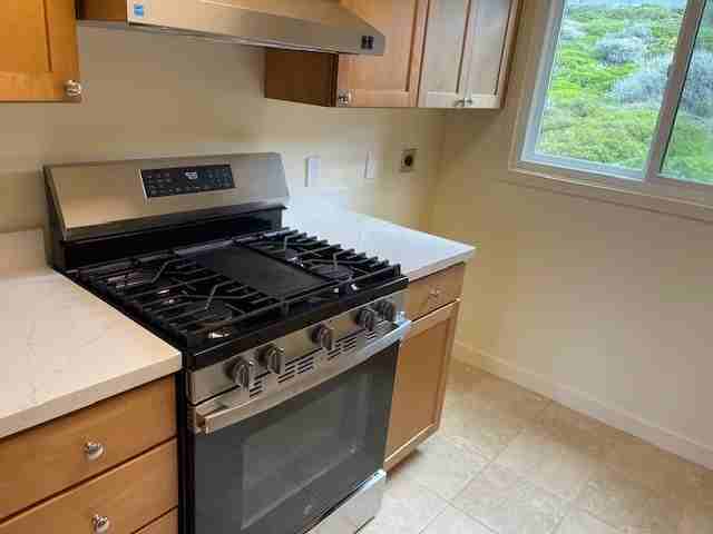 1544 Pershing Drive #D - Photo 3 of 17