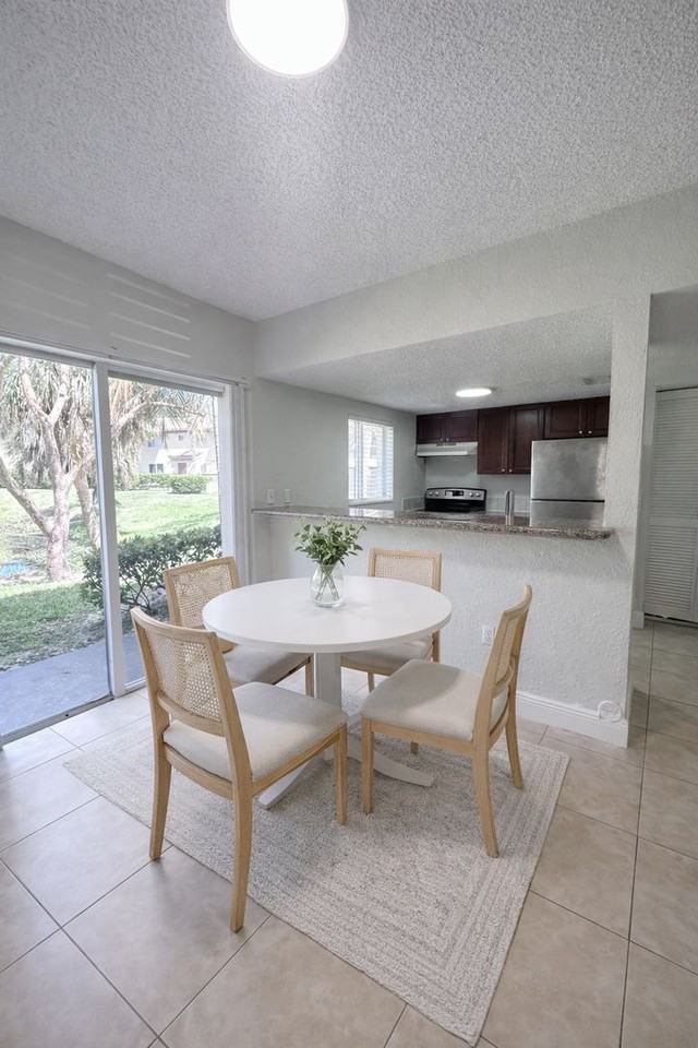 3848 Nw 115th Ave - Photo 2 of 11