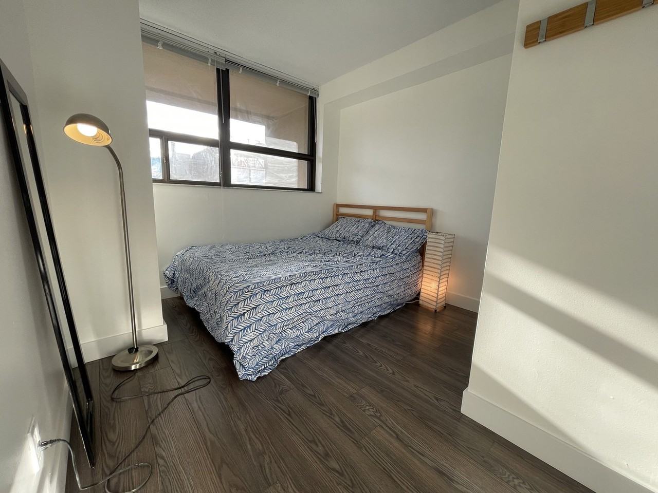 120 Saint Patrick St - Photo 5 of 10