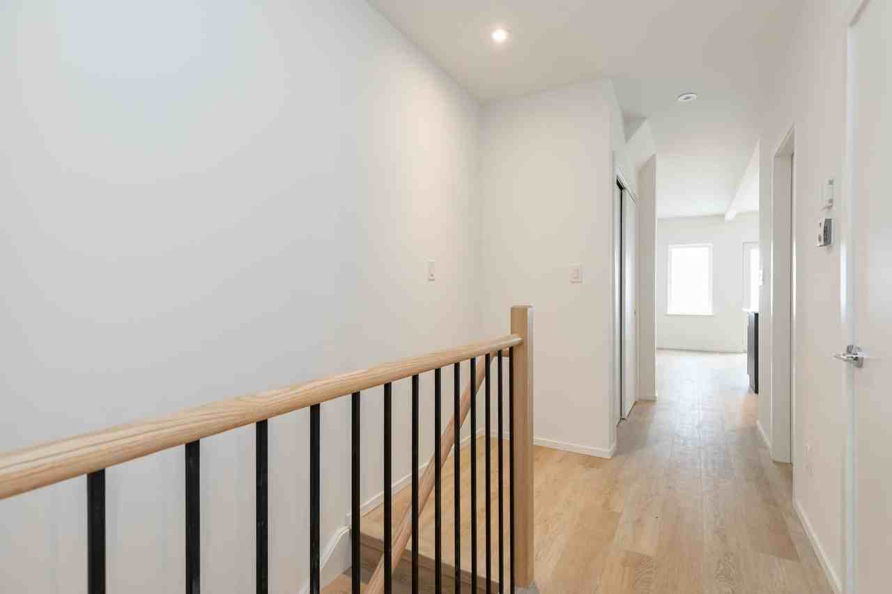 2165C Gerrard St E - Photo 2 of 34