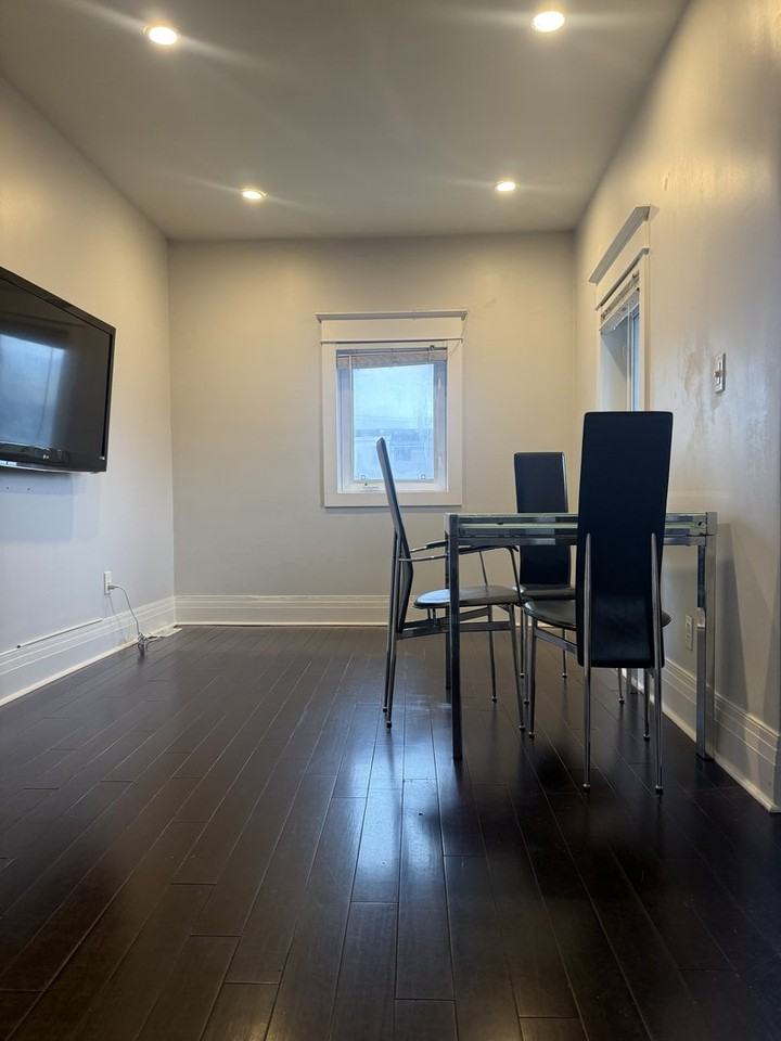 11 Nairn Ave - Photo 2 of 21