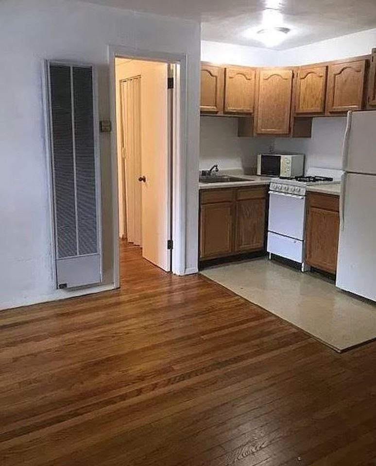 1211 W Church St. - Photo 2 of 7