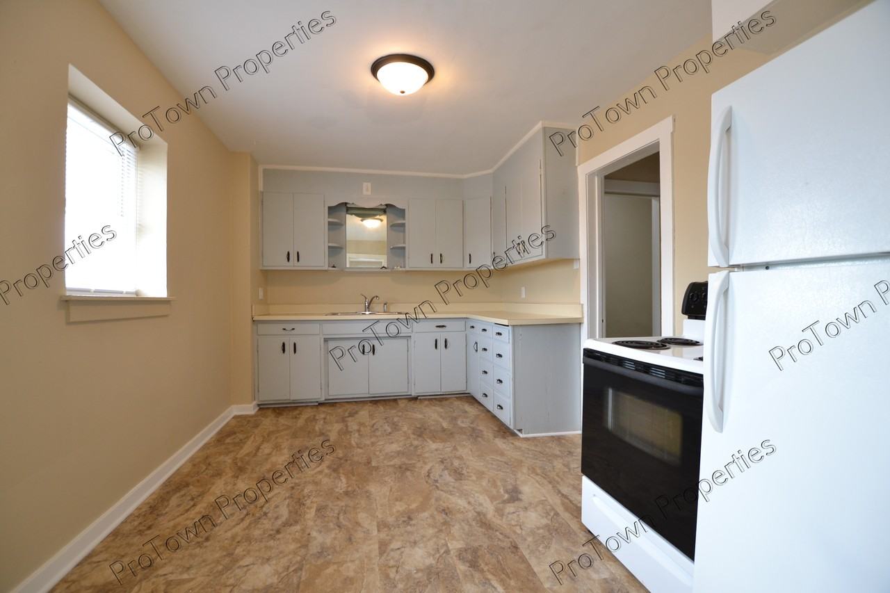 120 East North Street #B1 - Photo 5 of 7