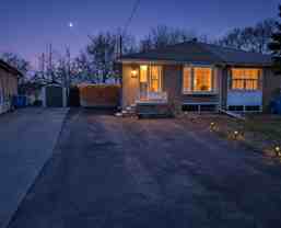 Yonge St & Davis Dr #lower - Photo 1 of 1