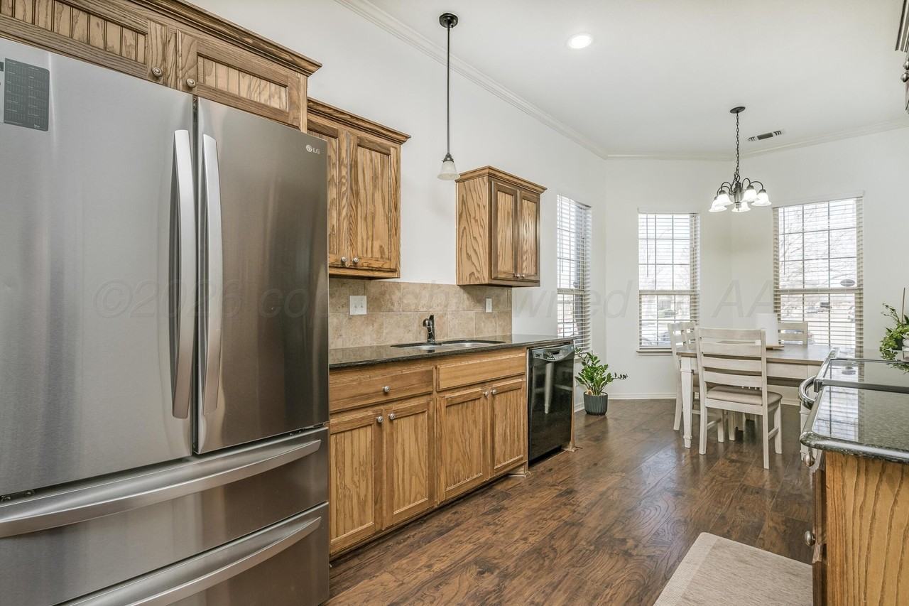 9409 Buccola Ave - Photo 4 of 16