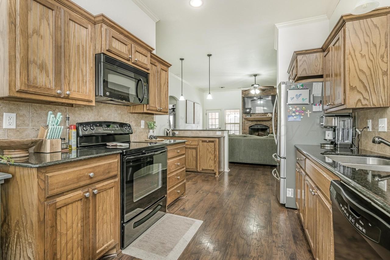 9409 Buccola Ave - Photo 6 of 16