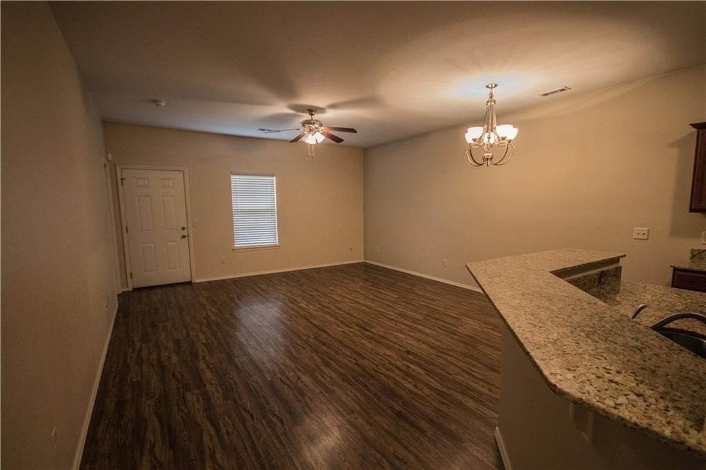 1242 Marigold Rd - Photo 2 of 8