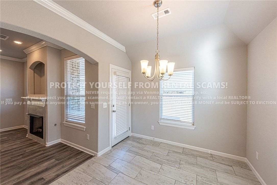 4476 W Newton Ave - Photo 5 of 15