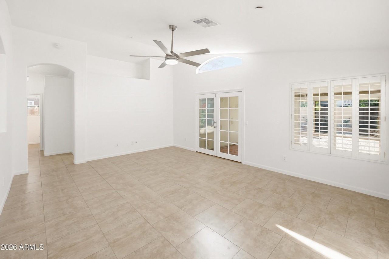 9321 E Caribbean Ln - Photo 4 of 29