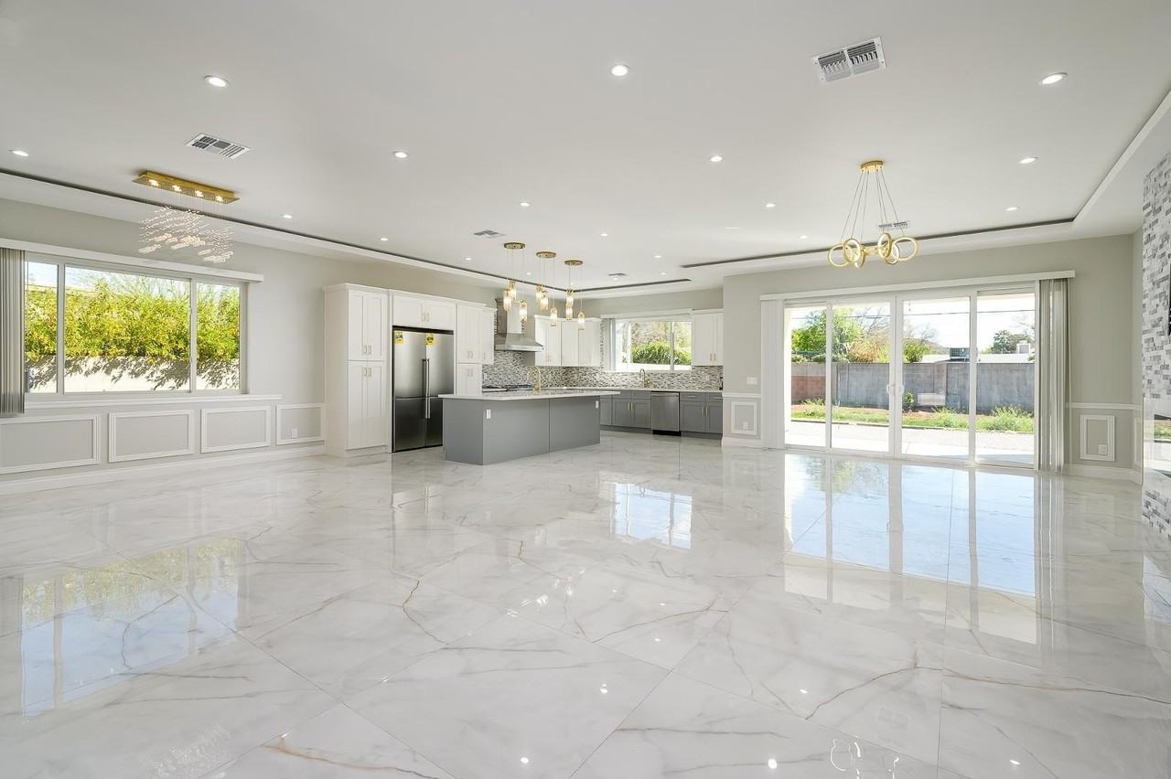 6729 N 13th St - Photo 5 of 24