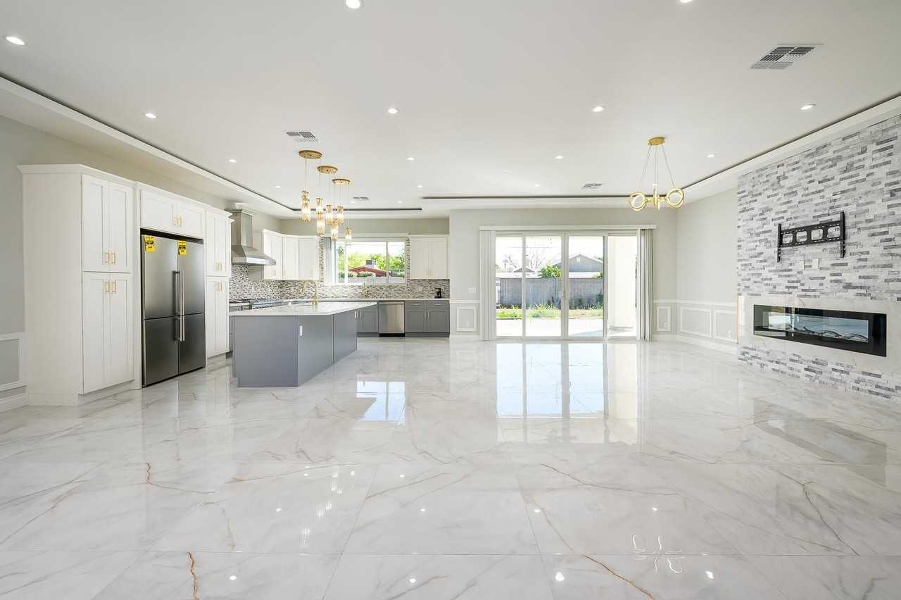 6729 N 13th St - Photo 7 of 24