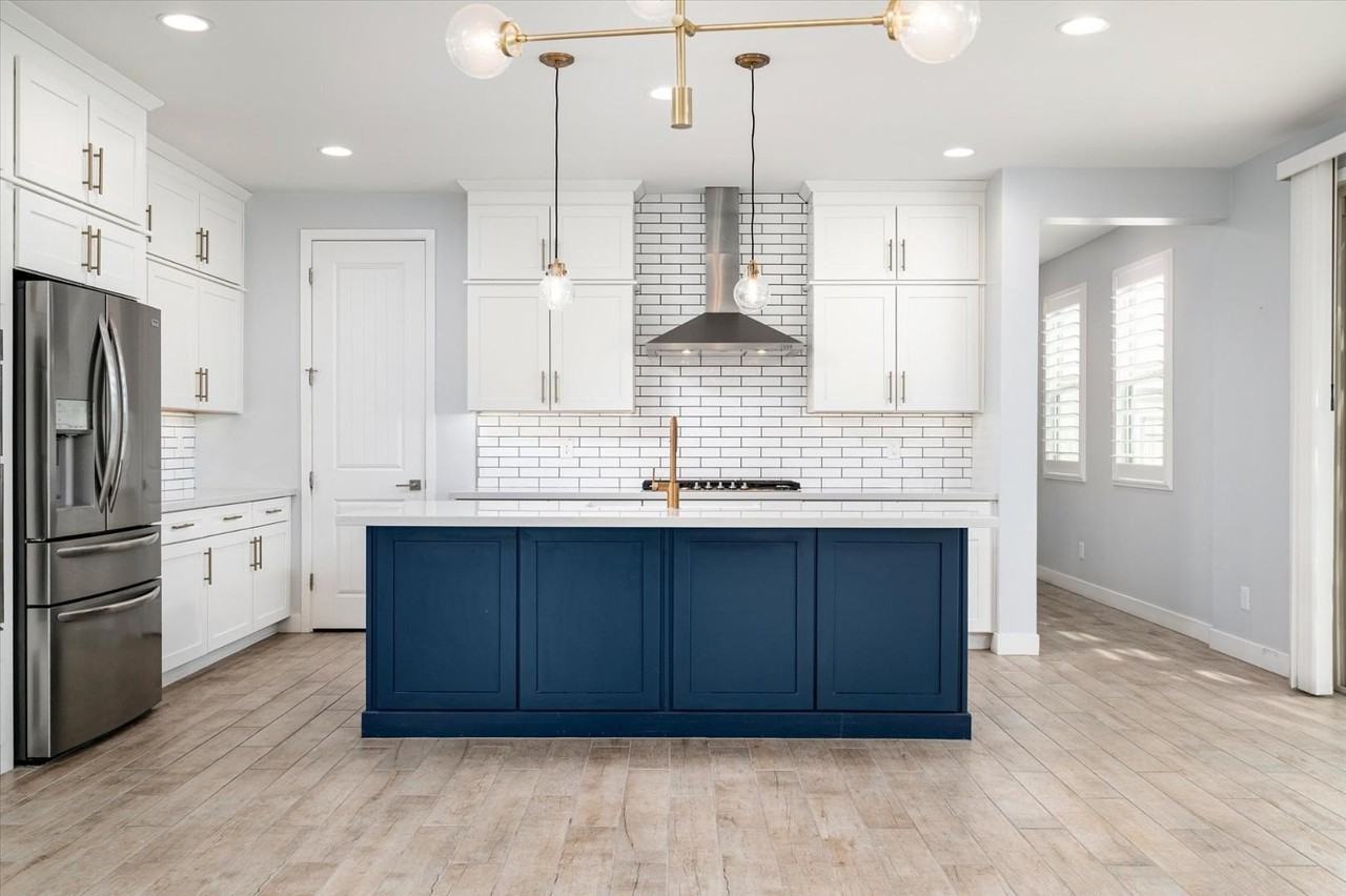 25822 N 20th Ln - Photo 7 of 46