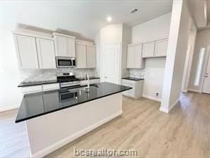 4045 Houberry Loop - Photo 3 of 7