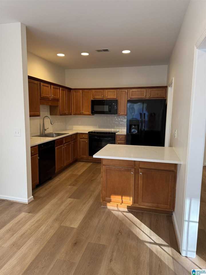 521 Reach Dr - Photo 6 of 35