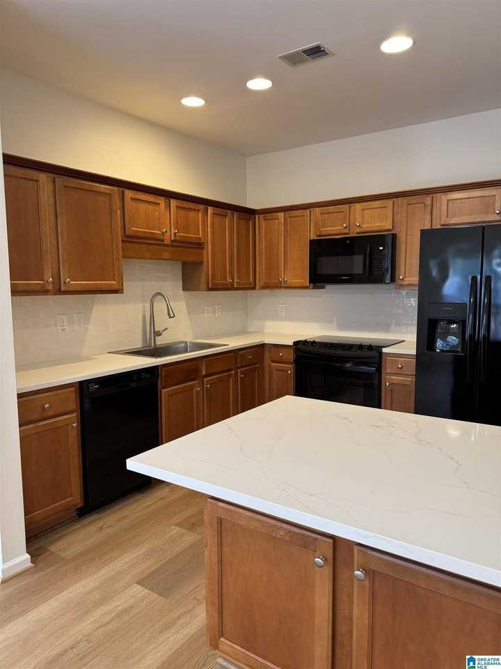 521 Reach Dr - Photo 7 of 35